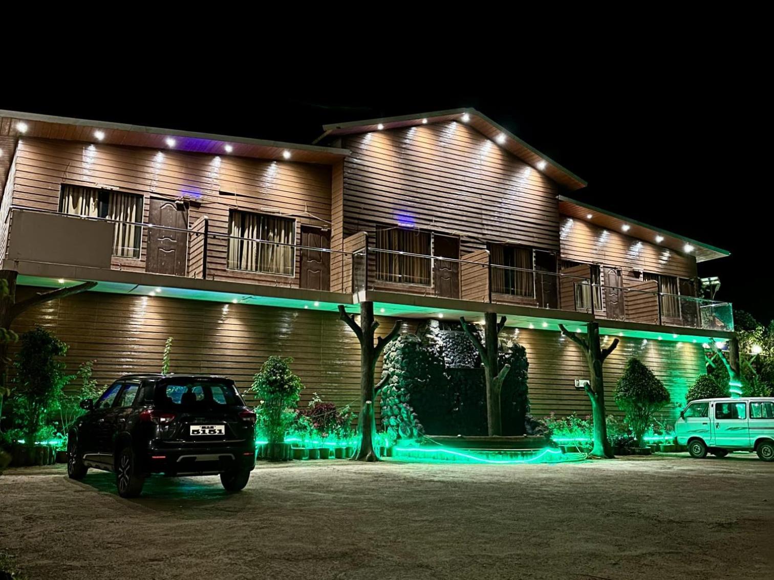 Hollywood Palace Resort Panchgani Exteriör bild